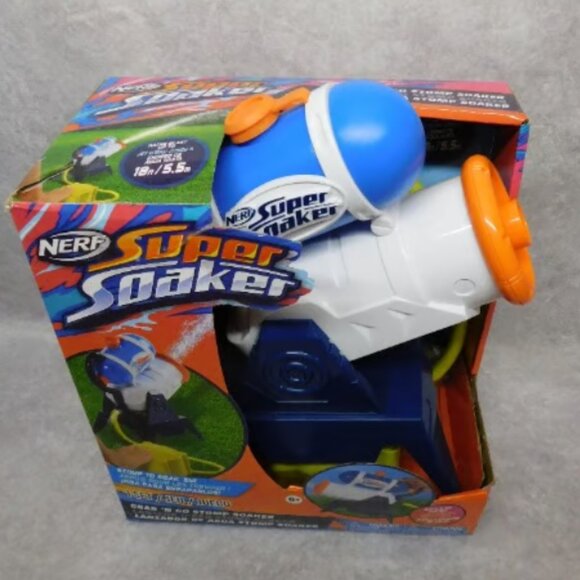Nerf Super Soaker Grab N Go Stomp Soaker Blasting Machine Outdoor Water Games - Picture 2 of 10